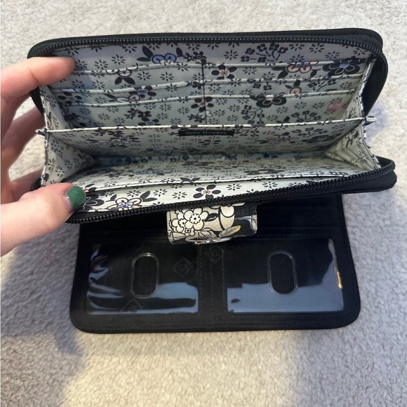 Vera Bradley wallet - Picture 3 of 3